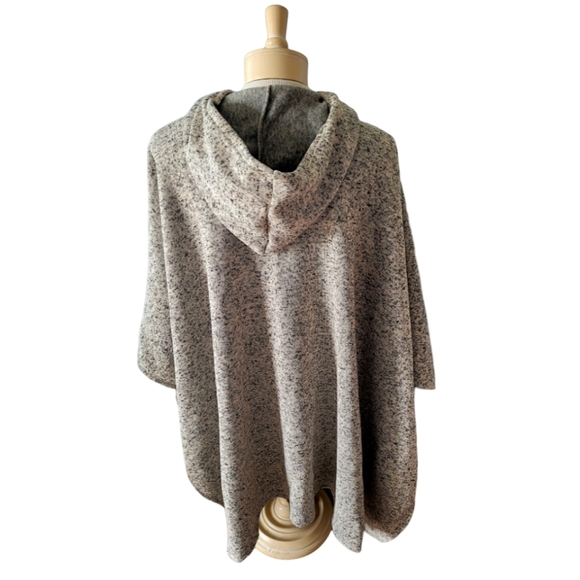 La Moda Zip Front Sweater Poncho Speckled Gray Hoodie New with Tags One Size - Picture 2 of 2
